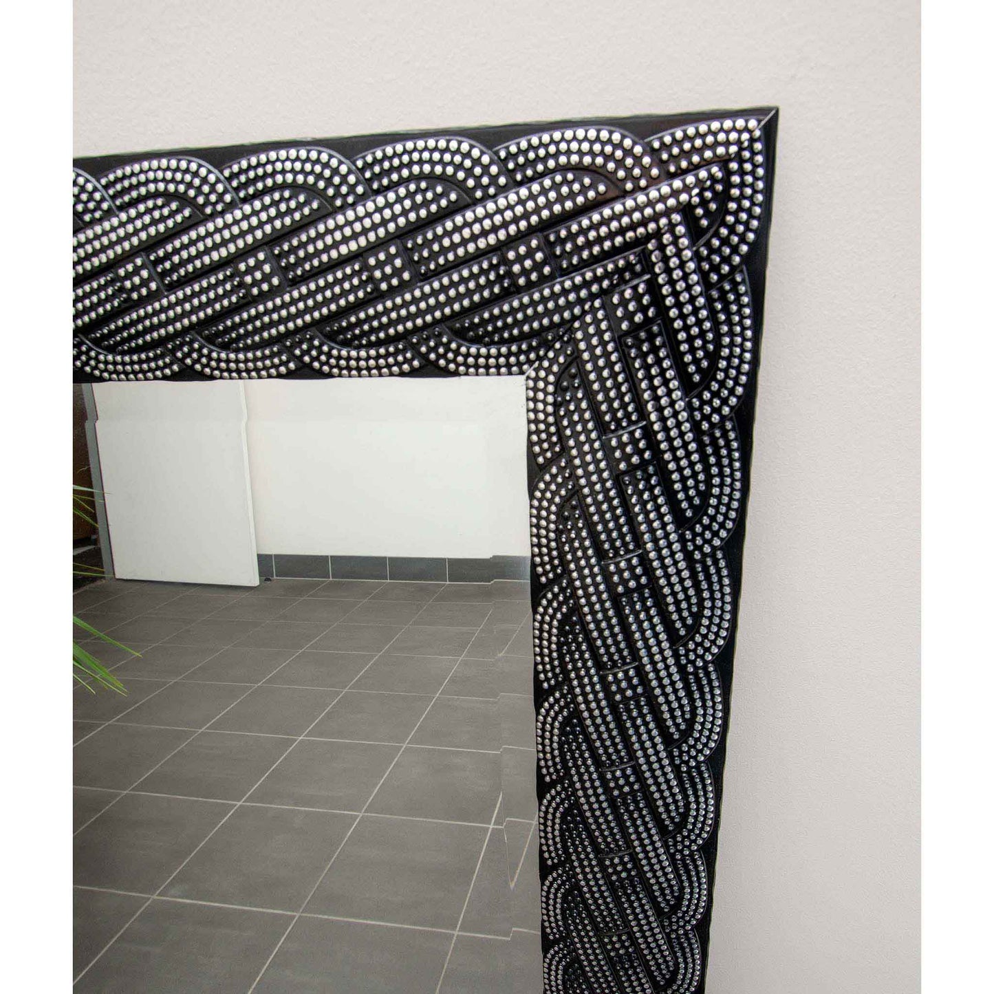 Black with Bead 77cm x 107cm Mirror