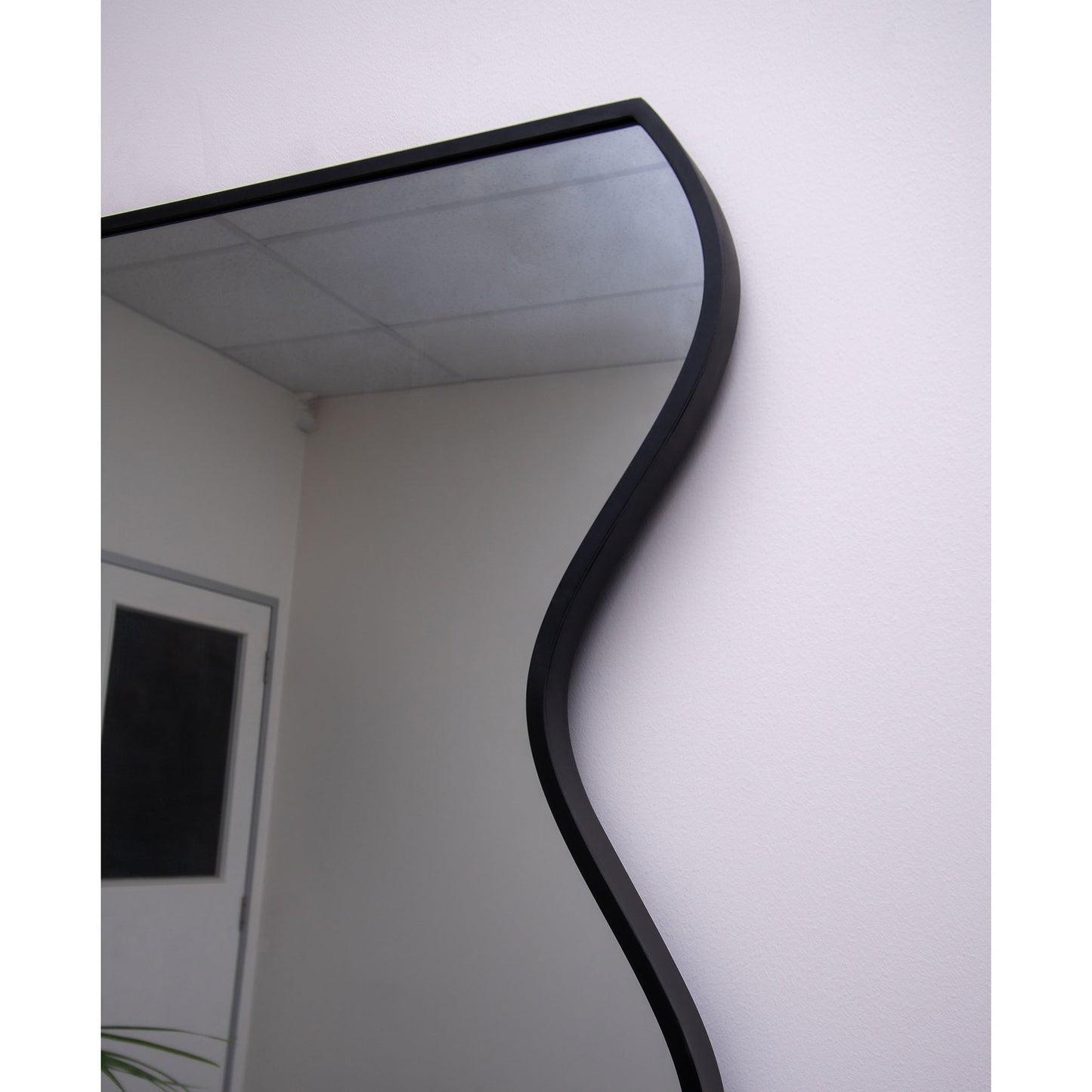 Wavy Iron Frame 90cm x 180cm Black Mirror